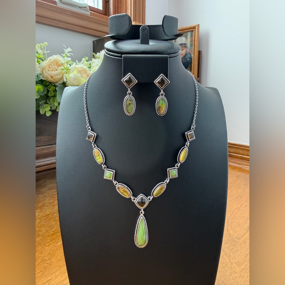 Authentic Lia Sophia Necklace & Earrings Set, No Flaws, No Original Backings